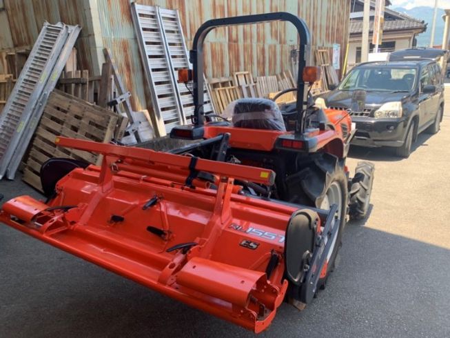 トラクター T245D-BMARF5 写真９